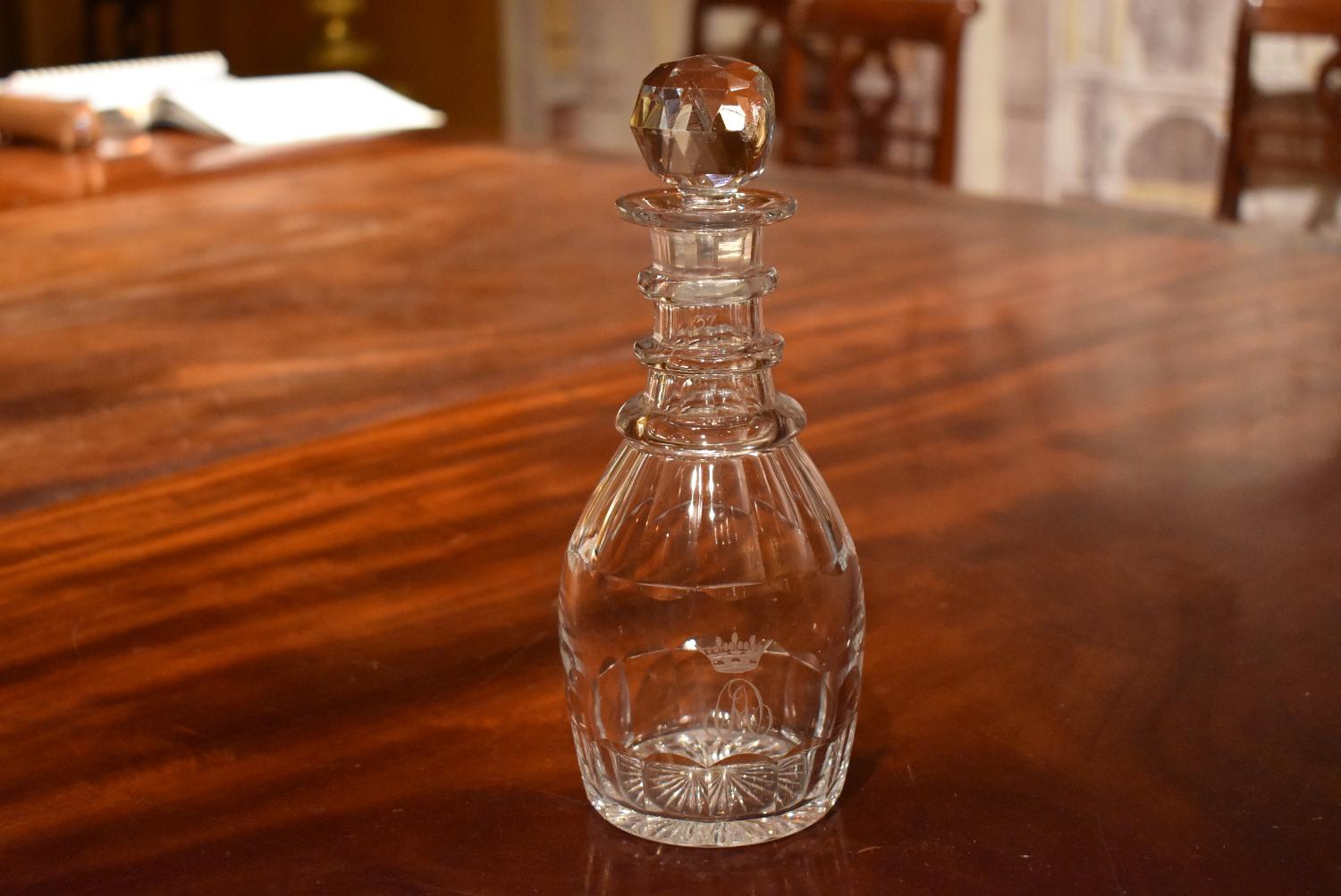 carafe gravée du n°37 : bouchon