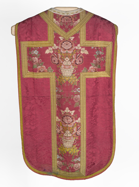 ornement rouge : chasuble