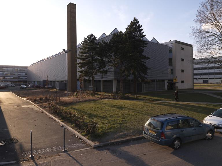 Hall mécanique J. Jacquard de l'INSA Institut Nationale de Sciences Appliquées, site de la Doua-Villeurbanne