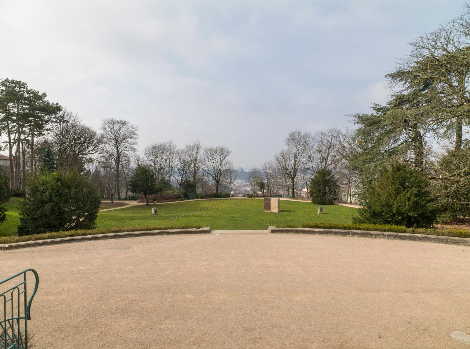 Demeure : villa Gillet actuellement parc public de la Cerisaie