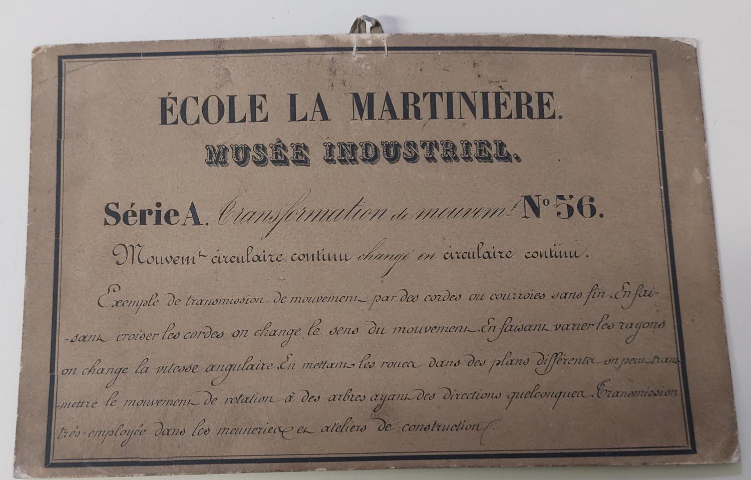 Instrument de démonstration en mécanique, modèle de distribution de mouvement circulaire par poulies