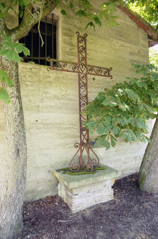 Les croix monumentales du canton de Boën et de la commune de Sail-sous-Couzan