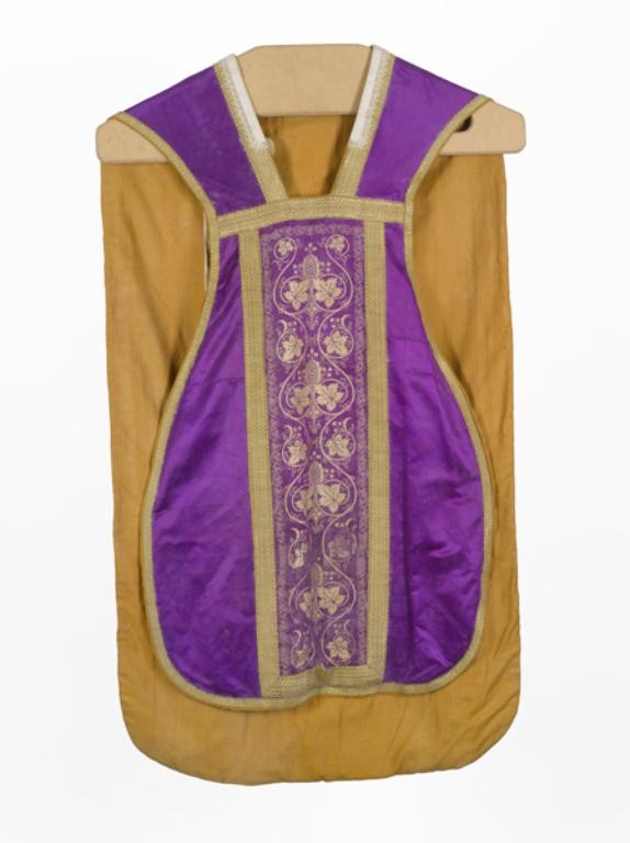 chasuble, étole, manipule : ornement violet