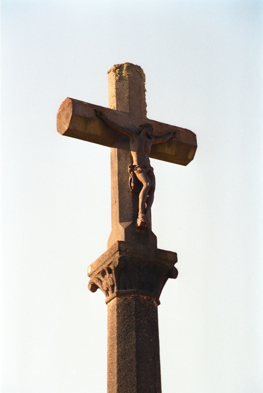 Les croix monumentales du canton de Boën et de la commune de Sail-sous-Couzan