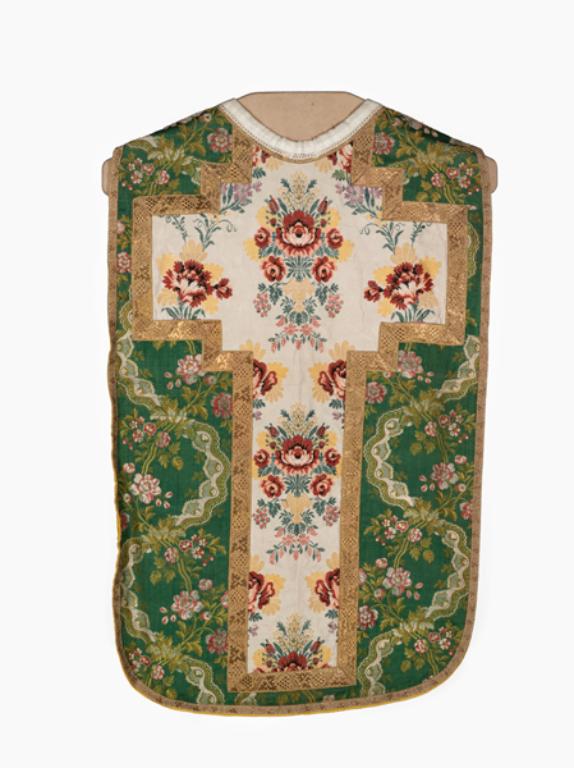 chasuble, étole, manipule, voile de calice : ornement vert