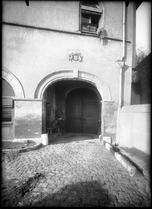 Maison des champs des Mandelot, puis abbaye de bénédictines des Chazeaux