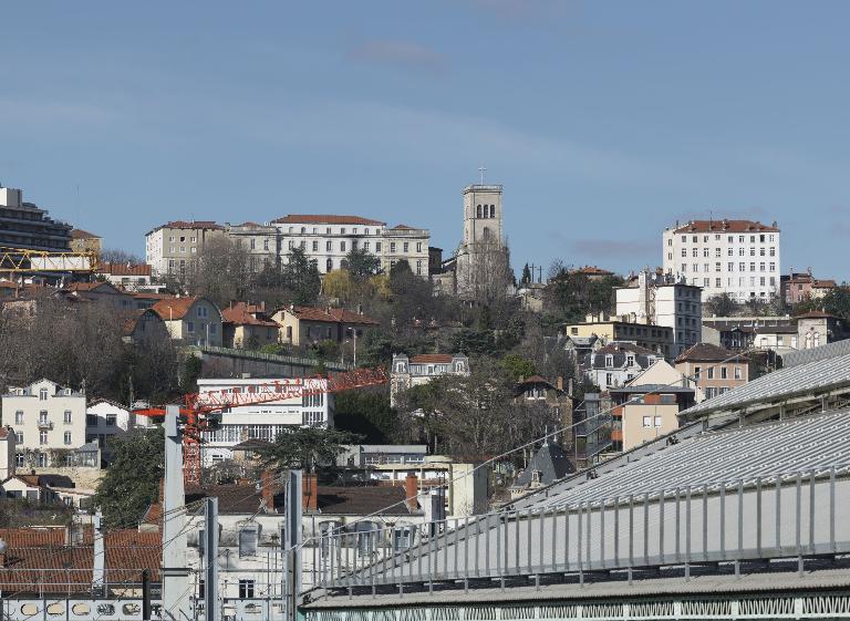 Prieuré de génovéfains ou Sainte-Geneviève, puis établissement de bienfaisance dit monastère de Notre-Dame de charité du Refuge de Lyon ou Refuge Saint-Michel, actuellement maison diocésaine Saint-Irénée