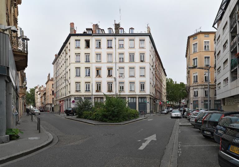 Ensemble d'édifices derrière façades, ancienne brasserie Combalot