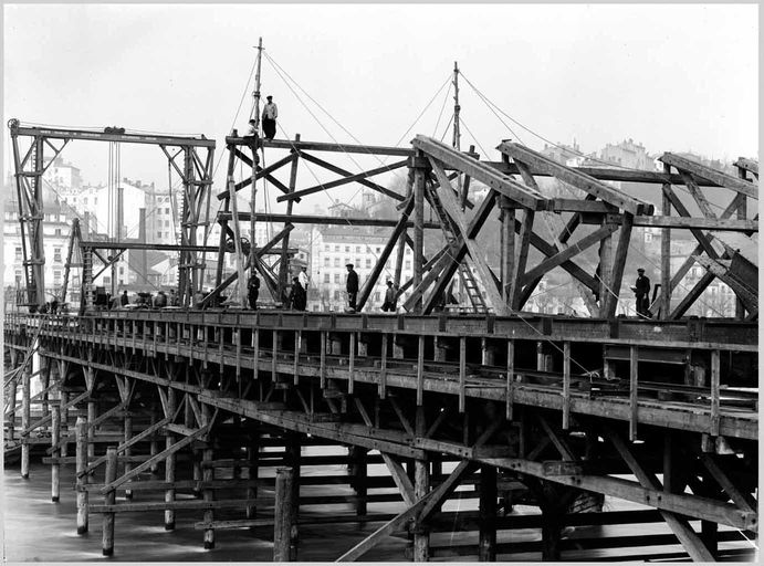 Pont routier de la Boucle, puis pont routier Winston-Churchill (détruit)