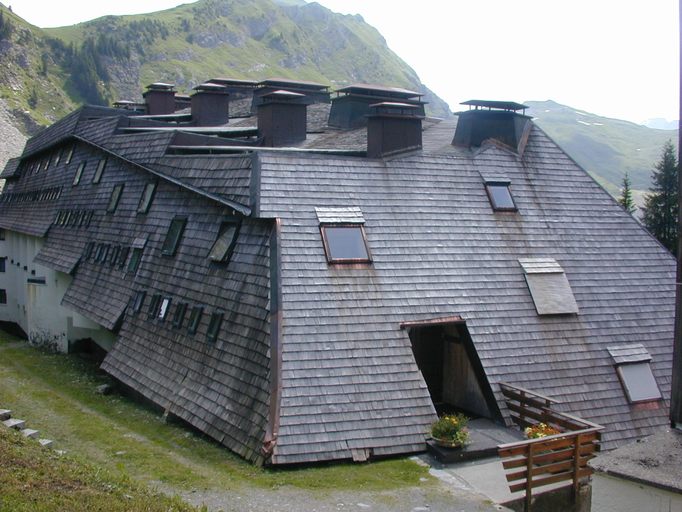 Immeuble dit résidence les Mélèzes