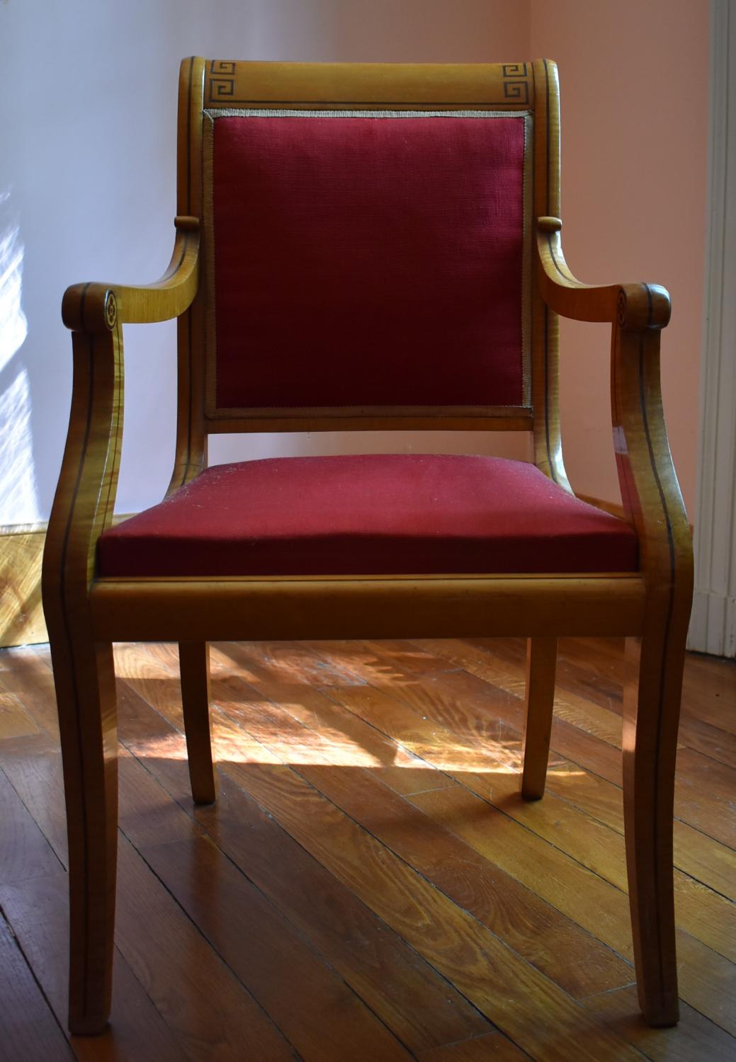 Fauteuil à dossier enroulé - n° 10