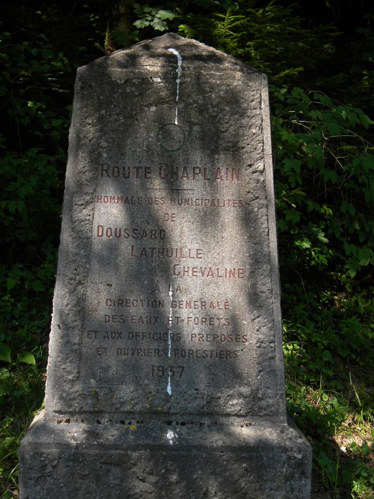 Monument commémoratif de la route de la Combe d'Ire