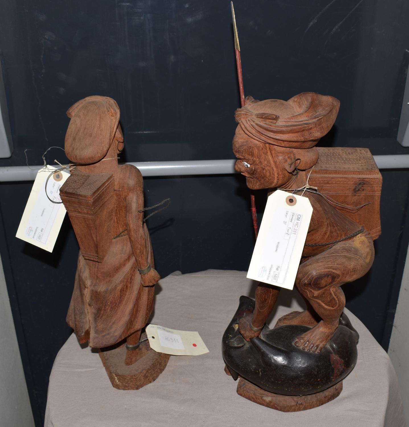 Statuette de femme d'un ensemble de deux statues (statuettes) : couple japonais ?