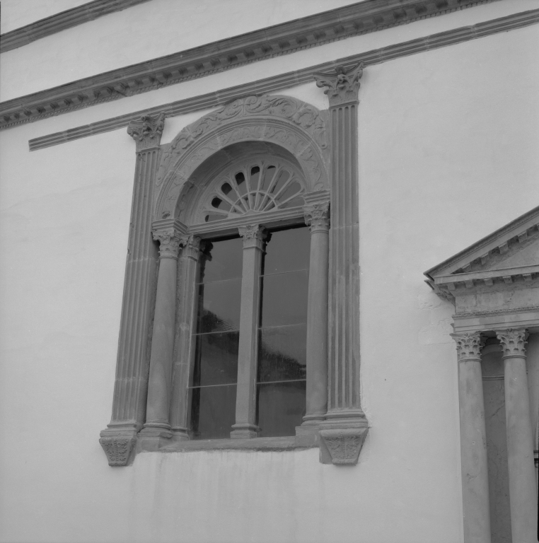 Fenêtre de la chapelle