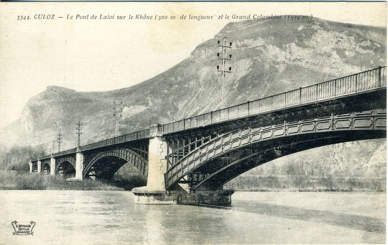 Pont routier de la Loi