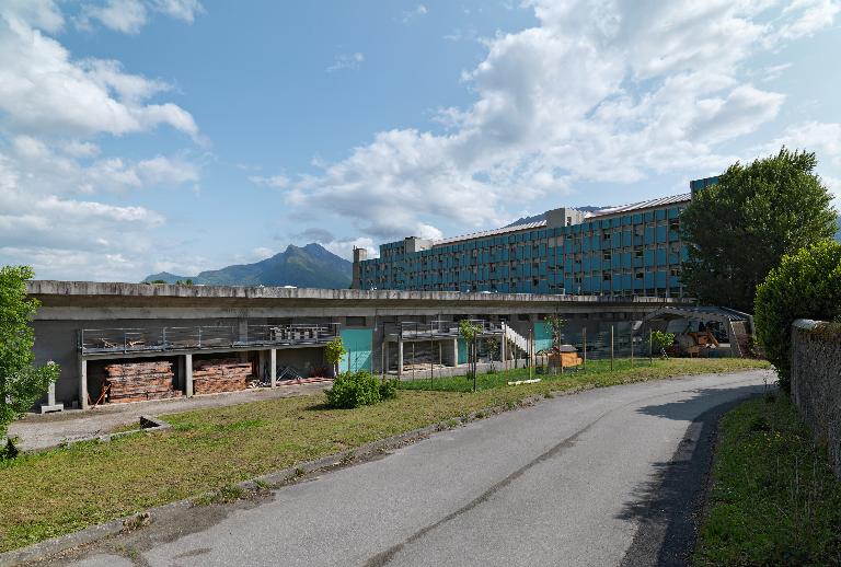 Lycée technique et collège d'enseignement technique, dit Cité technique du bâtiment, actuellement lycée des métiers du bâtiment dit lycée Roger-Deschaux