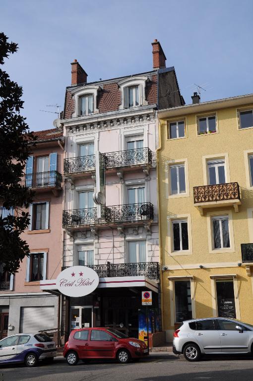 Immeuble, puis hôtel de voyageurs, actuellement Cécil Hôtel