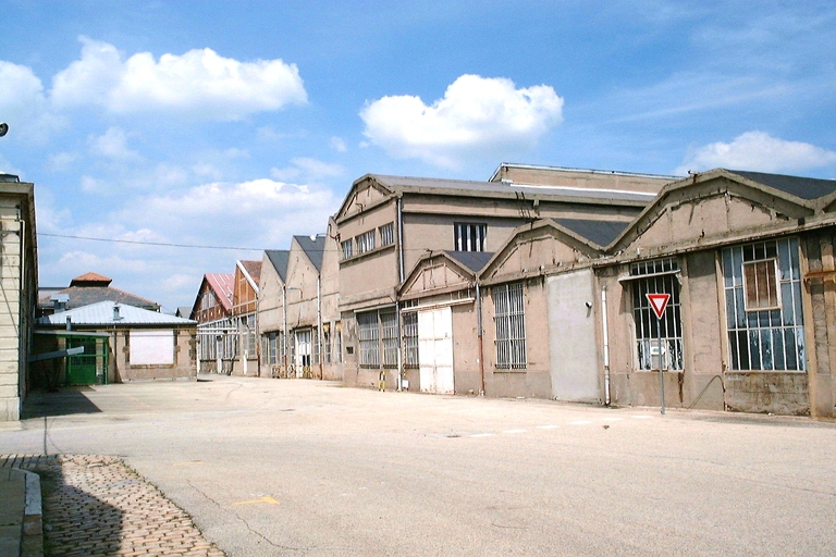 Usine d'armes dite manufacture Royale d'armes de Saint-Etienne puis GIAT Industrie actuellement cité du Design