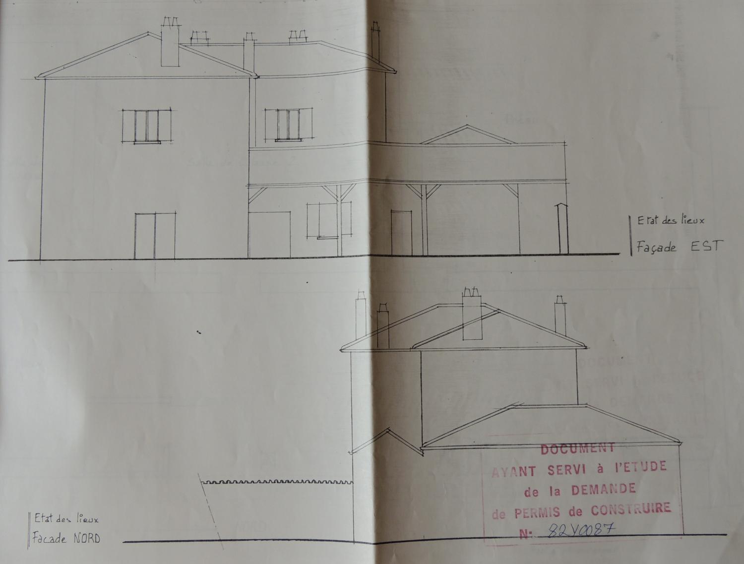 Ancienne école de filles, actuellement bibliothèque