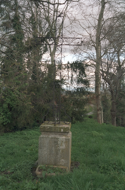 Les croix monumentales du canton de Boën et de la commune de Sail-sous-Couzan