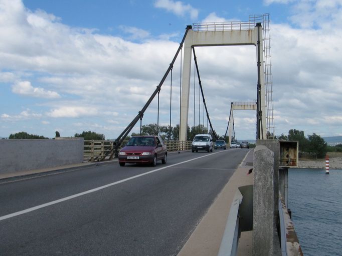 Pont routier de Saint-Paul-Trois-Châteaux