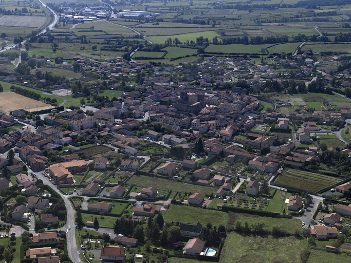 Village de Champdieu