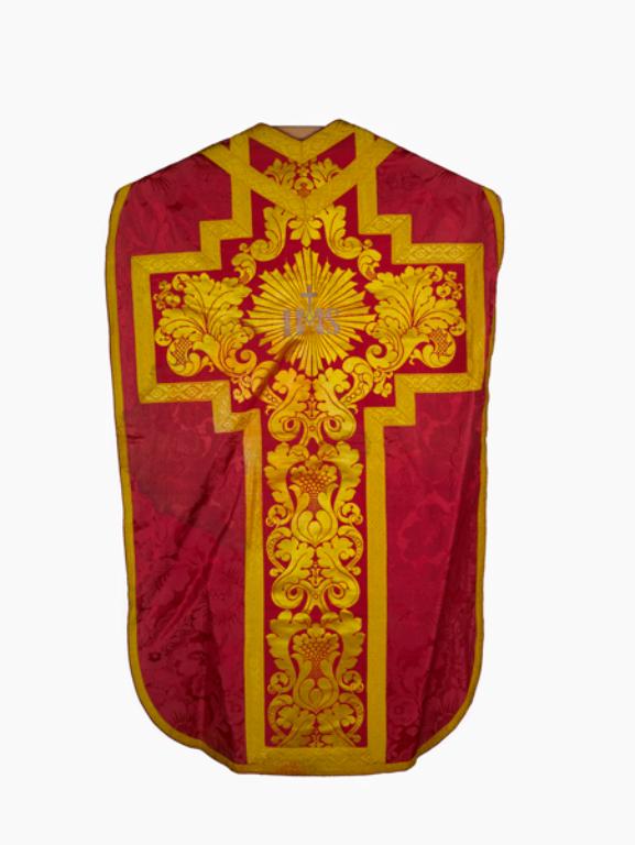 chasuble : ornement rouge