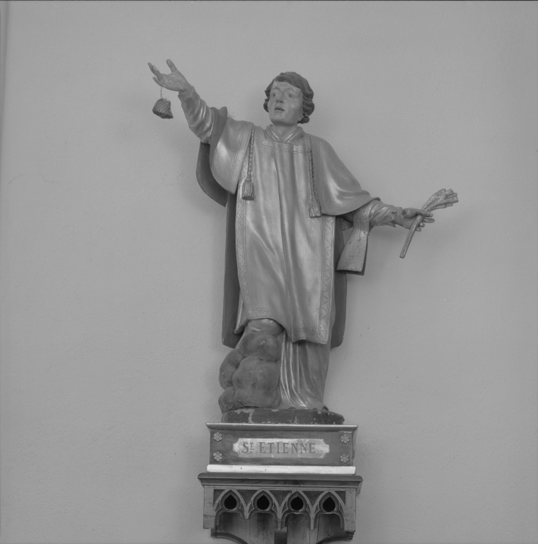 Statue de saint Etienne