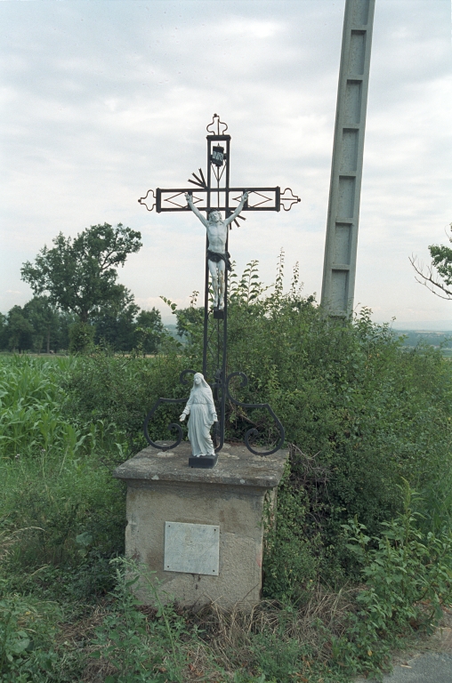 Les croix monumentales du canton de Boën et de la commune de Sail-sous-Couzan