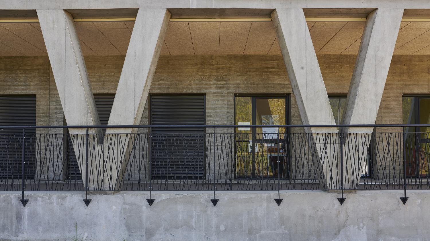 Lycée dit lycée climatique, actuellement cité scolaire Jean-Prévost