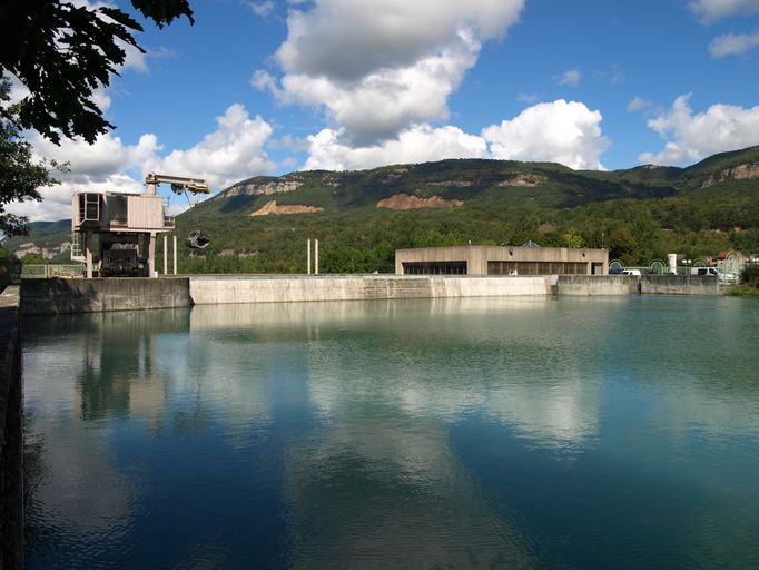 Centrale hydroélectrique dite Usine de Porcieu-Amblagnieu, pont routier