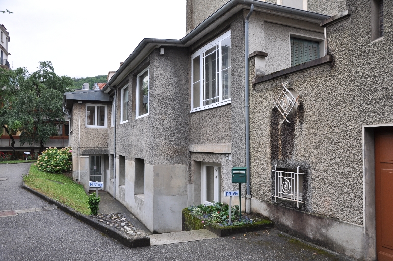 Edifice artisanal, Maison Grosse et Gerlat, puis usine de fabrication de matériaux de construction, entreprise de travaux publics, Entreprise Léon Grosse et Cie, actuellement Entreprise générale Léon Grosse