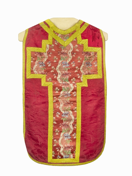 chasuble : ornement rouge n°2