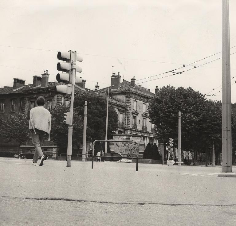 Lycée de garçons, actuellement lycée d'enseignement secondaire et supérieur Claude-Fauriel