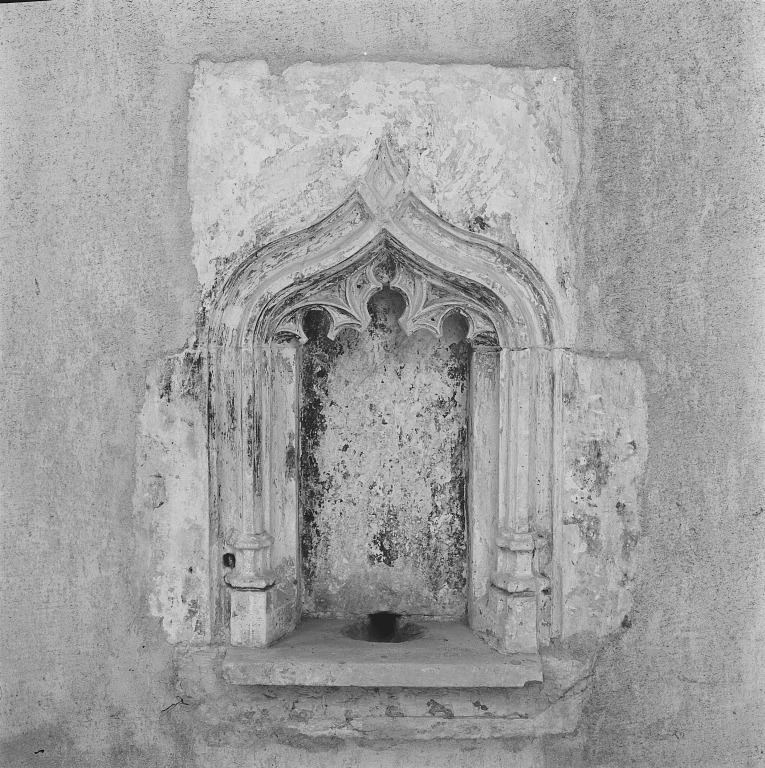 lavabo en niche (1), style gothique