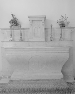 Autel secondaire de la Vierge (autel tombeau), tabernacle, gradins d'autel (2)