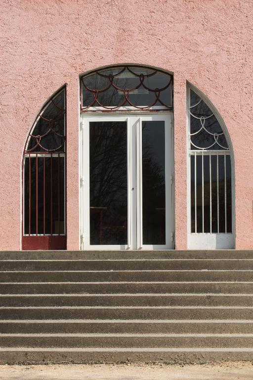 Immeuble à logements, dit phalanstère de la Viscamine puis colonie de vacances, actuellement lycée d’enseignement général Pierre-du-Terrail