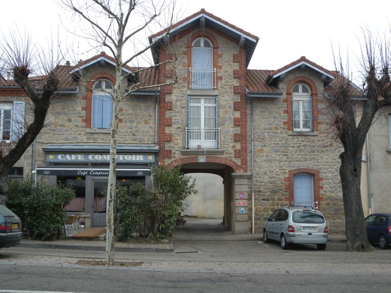 Relais de poste, restaurant