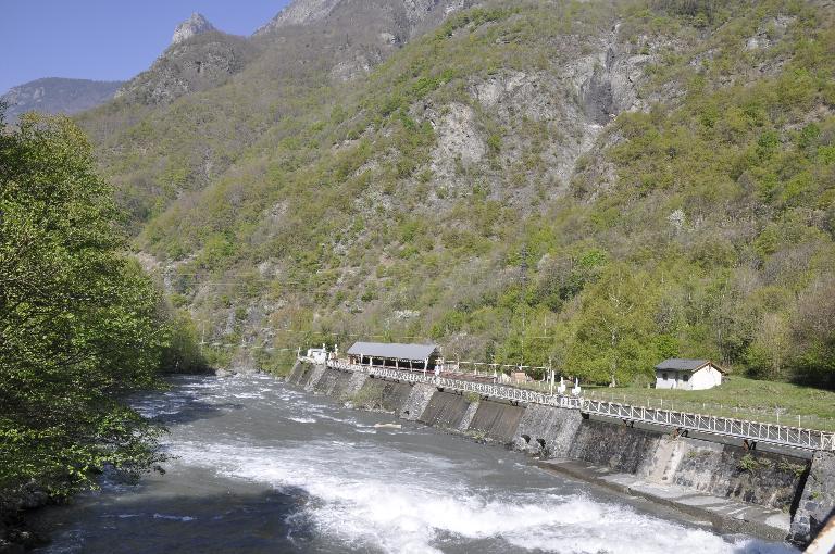 centrale et barrage des Roberts, basse vallée de la Romanche