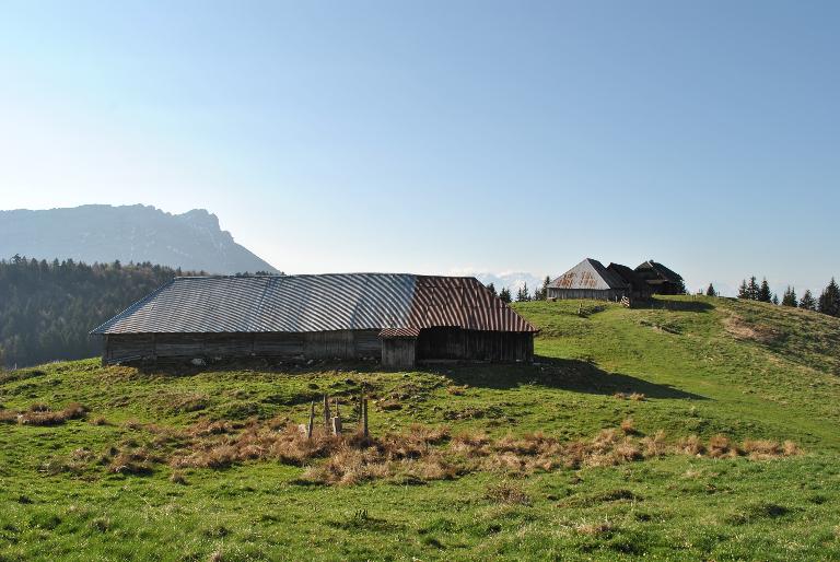 Vue d'ensemble des chalets de la Fullie (Ecole).