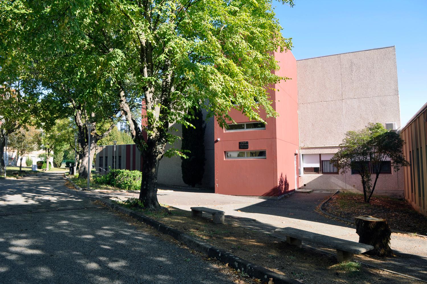 Collège national technique et moderne de garçons, actuellement lycée polyvalent Astier