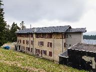 Logement du personnel de la station, dit La Gaillarde, puis hôtel de voyageurs dit Hôtel Jeandet, puis colonie de vacances de la ville de Puteaux, actuellement désaffecté