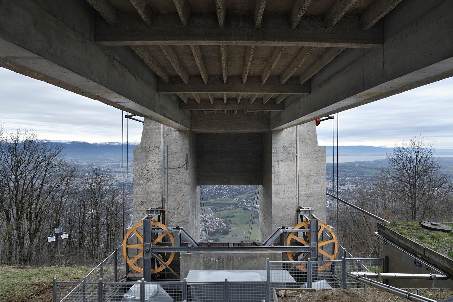 Gare supérieure de téléphérique du Salève