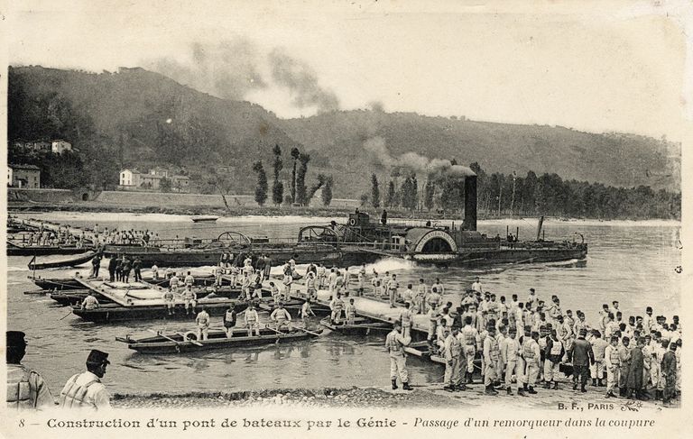 Ensemble de ponts de bateaux, pont volant (disparus)