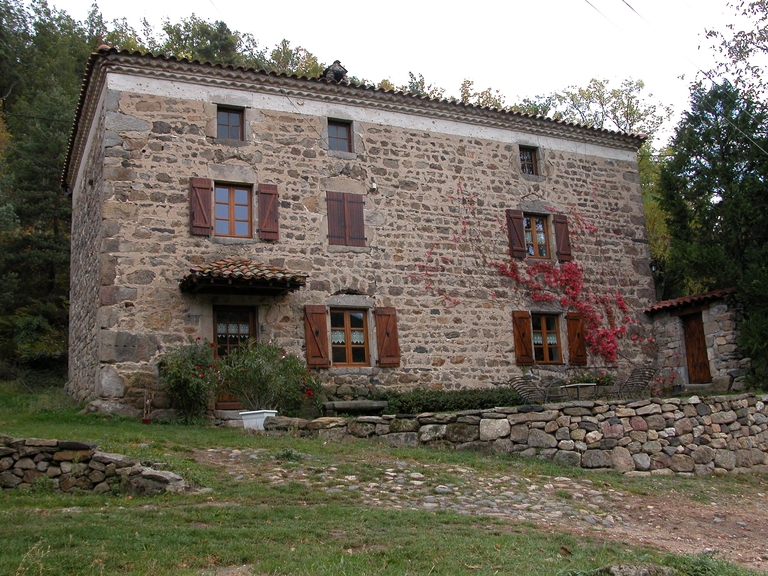 Présentation de la commune d'Essertines-en-Châtelneuf