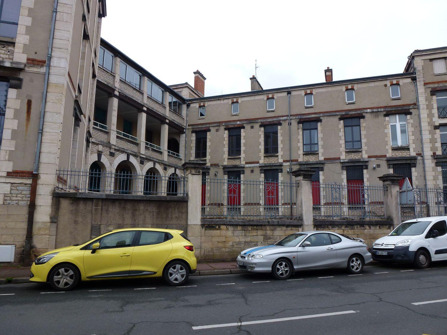 Lycée de garçons, actuellement collège Jules-Ferry de Montluçon