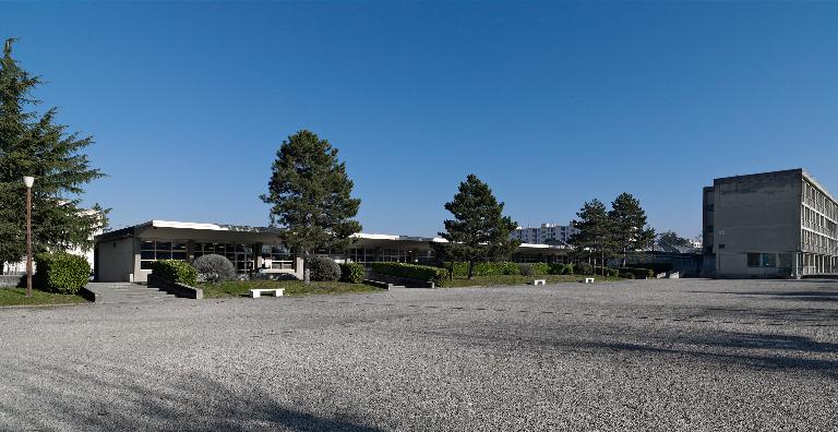 Lycée d'enseignement général, technique et professionnel, actuellement lycée des métiers du cuir, dit lycée du Dauphiné