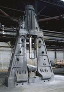 Série de deux marteaux-pilons de forge de l'usine Berliet/RVI/Renault-Trucks Vénissieux