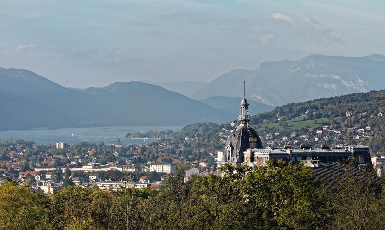 Hôtel de voyageurs, Hôtel Excelsior, actuellement immeuble, dit Résidence Beauregard