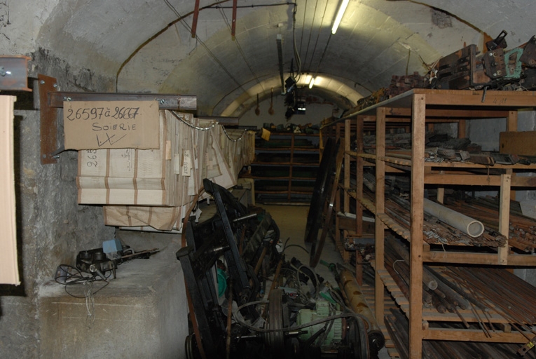 Tissage, usine pensionnat Claude-Joseph Bonnet dite Manufacture de soierie C.-J. Bonnet